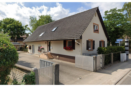 Großes Bauernhaus mit Wintergarten, Sauna und Garten - mit hohem KfW-Bonus-Potenzial - Hügelsheim