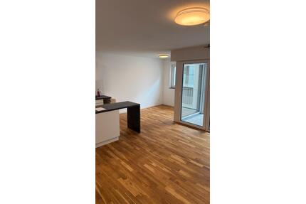4-Zimmer-Wohnung mit Küche und TG-Stellplatz im Dichterviertel! - Ulm Söflingen