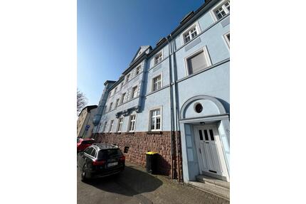 Einzigartig großzügige Altbauwohnung nach Sanierung zu vermieten - Neunkirchen