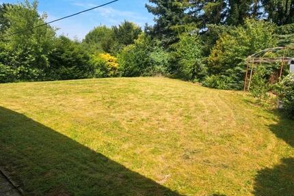 Viel Platz zum Durchatmen – Großes Grundstück mit Wellnessfaktor - Bad Oeynhausen Dehme