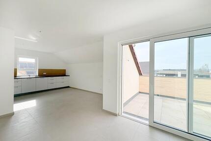 Lichtdurchflutete 3,5-Zimmer-Dachwohnung mit Loggia - Illertissen