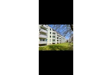 4-Zimmer Wohnung in Burghausen - 1.150,00&nbsp;EUR Kaltmiete, ca.&nbsp; 83,00&nbsp;m&sup2; in Burgkirchen an der Alz (PLZ: 84508)