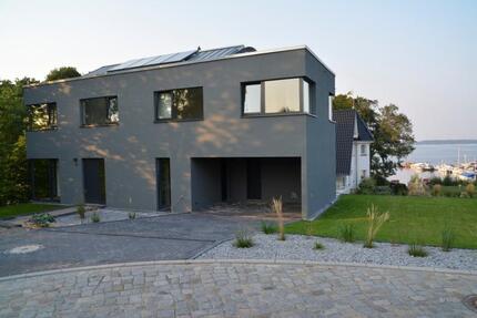 Einfamilienhaus mit Seeblick - 3.650,00&nbsp;EUR Kaltmiete, ca.&nbsp; 275,00&nbsp;m&sup2; in Schwielowsee (PLZ: 14548)