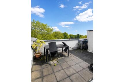 Moderne 4-Zimmer-Eigentumswohnung mit großer Terrasse,Stellplatz - Solingen Wald