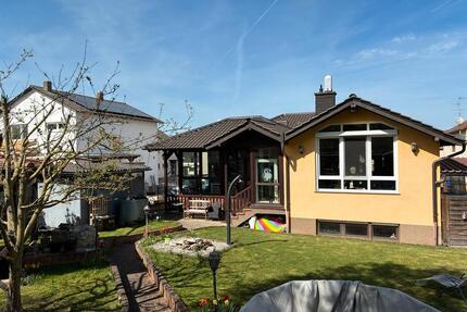 Modernisierter Bungalow in ruhiger Randlage mit großem Garten! - Bechtolsheim
