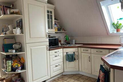 Wohnen mit Charme: Dachgeschoss-Wohnung in Vöhrum - Peine Peine Kernstadt