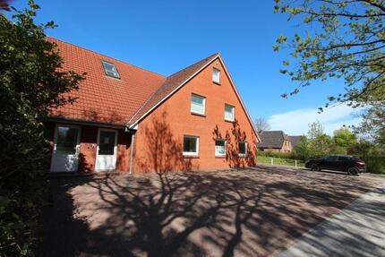 Vermietung: Exklusive, hochwertige Dachgeschosswohnung mit Garage - Leck