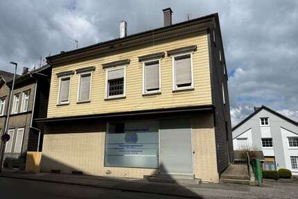 Haus zum Kaufen in Gevelsberg 259.000,00 € 299 m²