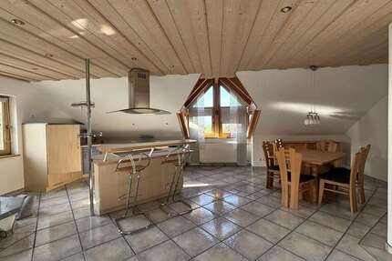 Wohnung zum Mieten in Sulzdorf 770,00 € 120 m²