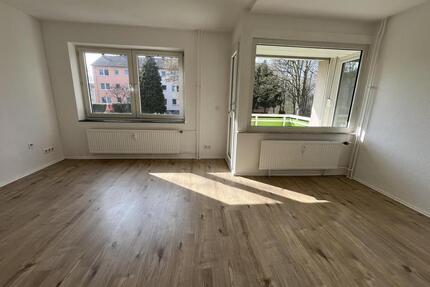 Helles 3 - Zimmer-Wohnung mit Balkon - Gelsenkirchen Gelsenkirchen-Mitte