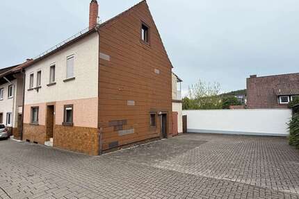 Haus zum Kaufen in Hochspeyer 175.000,00 € 100 m²