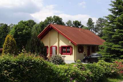 Haus zum Mieten in Waldhufen 980,00 € 100 m²