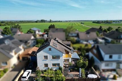 Großzügiges Zweifamilienhaus in 2. Feldrandlage - Riedstadt