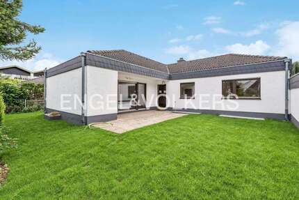 Haus zum Kaufen in Eschborn 975.000,00 € 148 m²