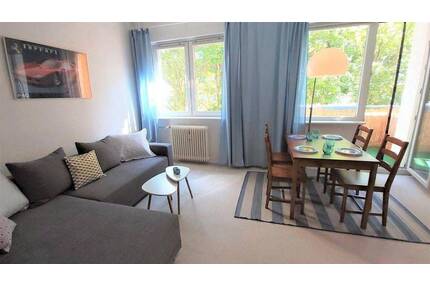 Provisionfrei: Helle Sonnige & Sanierte Wohnung mit Süd-Balkon - Berlin Steglitz