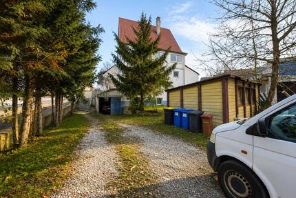 Privatverkauf Zweifamilienhaus mit Garten Garage und Büro - Ichenhausen