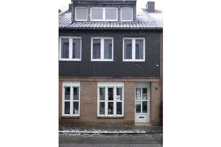 Haus zum Kaufen in Geldern 370.000,00 € 210 m²