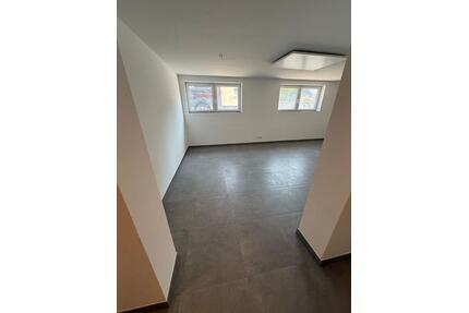 2-Zimmer Wohnung zu vermieten - 800,00&nbsp;EUR Kaltmiete, ca.&nbsp; 88,00&nbsp;m&sup2; in Hausen (PLZ: 63840)