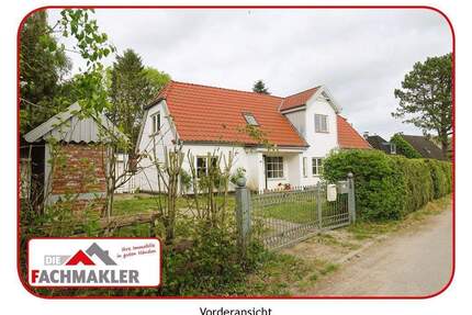 Vollsanierungsfähiges Gebäude auf Baugrundstück (Eigenland) - Stockelsdorf Arfrade