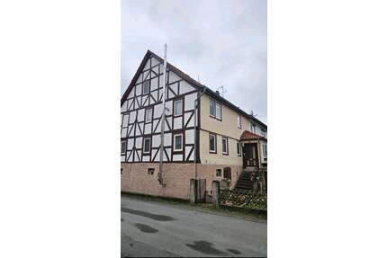 Haus zum Kaufen in Ludwigsau 119.000,00 € 200 m²