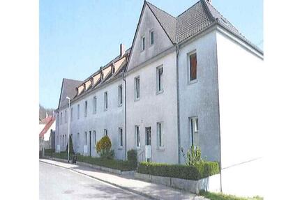 Frisch renovierte 2-Zimmer-Wohnung in zentraler Lage ab sofort zu vermieten! - Lanitz-Hassel-Tal