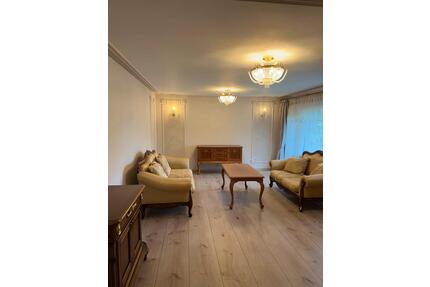 Luxuriöse möbelierte Wohnung - 1.100,00&nbsp;EUR Kaltmiete, ca.&nbsp; 64,00&nbsp;m&sup2; in Baden-Baden (PLZ: 76532) Balg