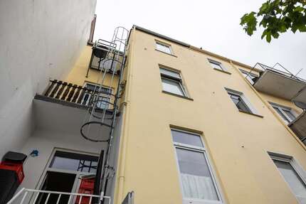Haus zum Kaufen in Bremen 319.000,00 € 208.54 m²