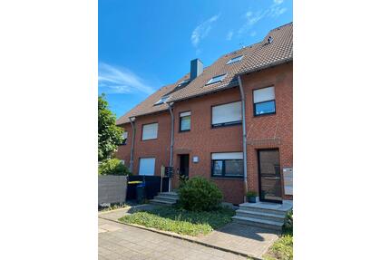 Gepflegte offene 2 Zimmer Wohnung mit Balkon in Kaarst Büttgen