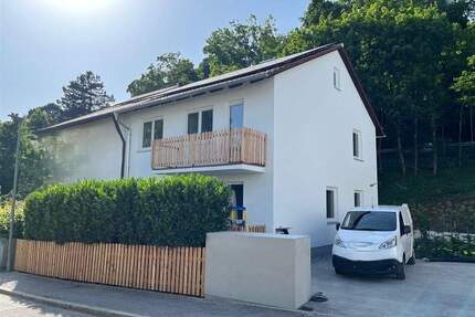 Gemütliche DHH in begehrter Achdorfer Lage - Urbanes Wohnen mit Rückzugsqualität. Komplettsanierung im Jahr 2025 - Landshut