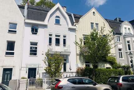 Haus zum Kaufen in Düsseldorf 2.498.000,00 € 228 m²