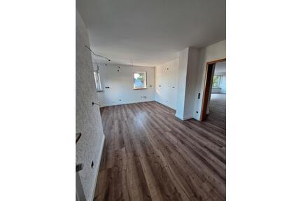 154 m² Erstbezug nach Sanierung | 4 Zimmer | 2 Balkone | Terrasse - Welschbillig