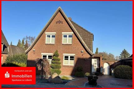 Einfamilienhaus - Wohlfühloase mit imposanter Terrasse - Lübeck Kücknitz