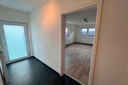 Große 2-Zi-EG-Wohnung 89 m² mit EBK & Keller - Arnstein