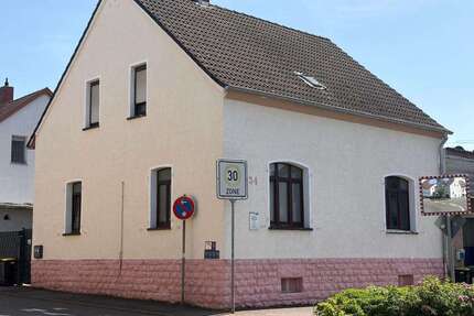 Haus zum Kaufen in Homburg 199.000,00 € 145 m²