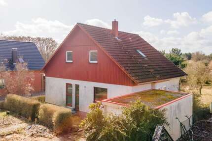 Haus zum Kaufen in Bad Saarow 350.000,00 € 141.91 m²