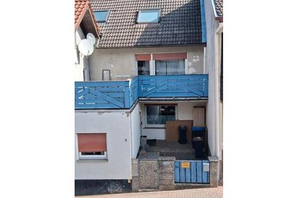 Einfamilienhaus - 700,00&nbsp;EUR Kaltmiete, ca.&nbsp; 168,00&nbsp;m&sup2; in Eichenbühl (PLZ: 63928)