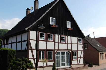 Haus zum Kaufen in Aerzen 150.000,00 € 165 m²