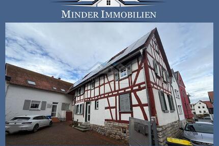 ** ButzbachNieder-Weisel ** Großzügiges Einfamilienhaus in ruhiger Lage