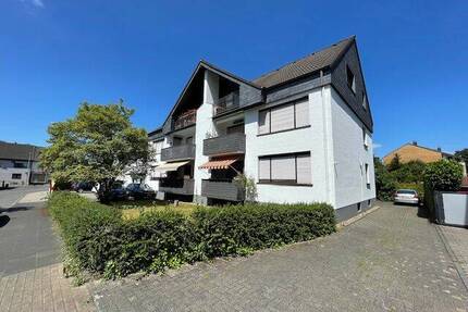 Lage! Freist. 6 Fam. Haus, top gepflegt in Leichlingen