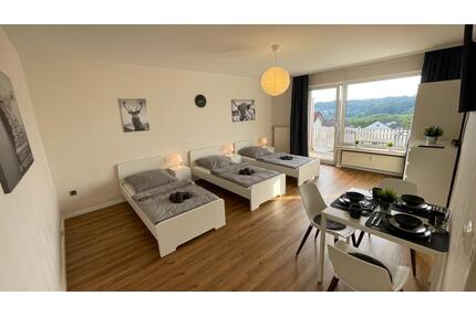 Ferienwohnung Monteurwohnung - 7 Betten, 2 Balkone & Parkplatz - Lüdenscheid Staberg