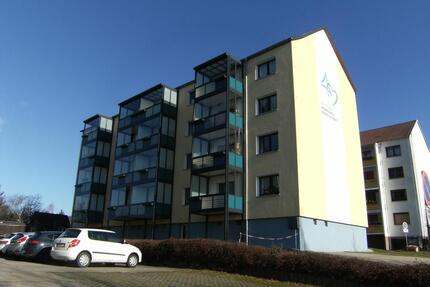 2-Raum Wohnung im EG mit Dusche - Schleiz