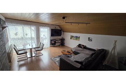 schöne, helle DG-Wohnung zu vermieten - Freiensteinau