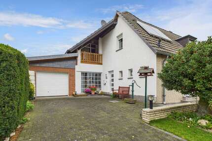 Haus zum Mieten in Zülpich Füssenich 1.395,00 € 140.22 m² - Zülpich / Füssenich