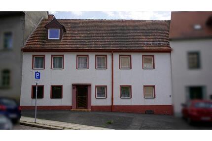 Ein Reihenmittelhaus mit Geschichte – voller Raum für deine Ideen - Freiberg