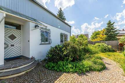 Haus zum Kaufen in Cadolzburg 670.000,00 € 218 m²