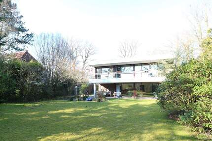 Jammertal - Topgelegenes, zweigeschossiges Wohnhaus m. Keller, Garage, Carports u. großem Grundstück - Cloppenburg