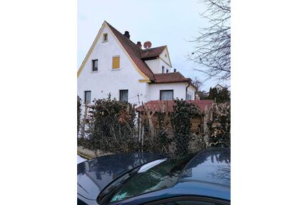 Ein Familien Haus zu vermieten in Rednitzhembach KM 1200Euro - Schwabach