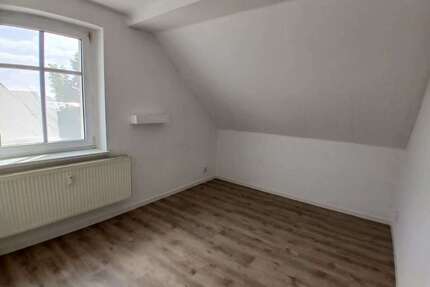 Wohnung zum Mieten in Roskow 238,70 € 34.1 m²