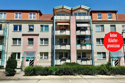 HORN IMMOBILIEN++ RESERVIERT! Neubrandenburg, 3-Raum Eigentumswohnung im EG mit Einbauküche und Balkonverglasung