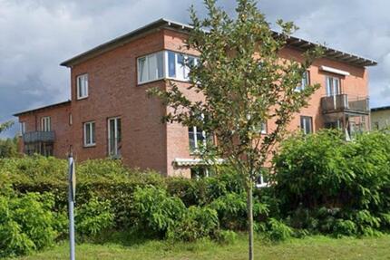 2-Zimmer Wohnung im Erdgeschoss mit Terrasse und kl. Gartenfläche - Lüdersdorf
